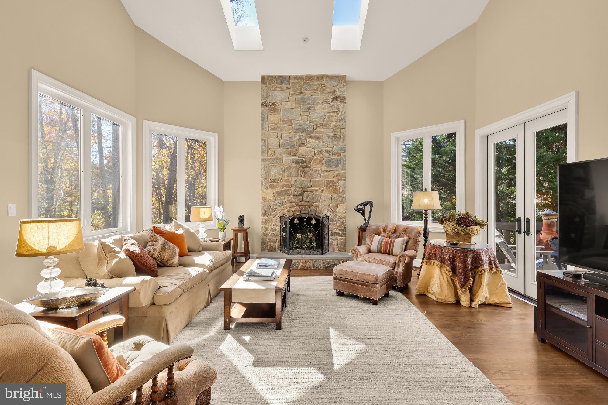 1257 NEW BEDFORD LANE