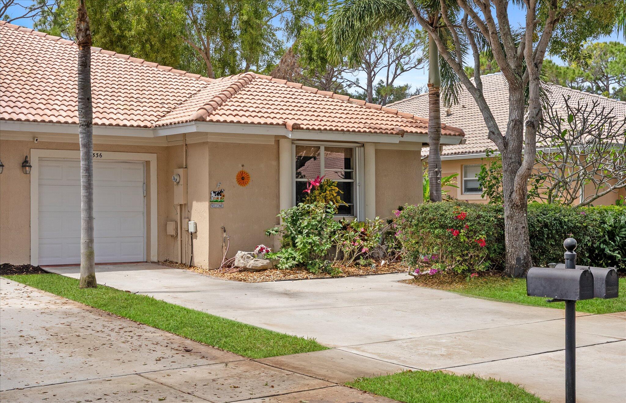 336 W Coral Trace Circle