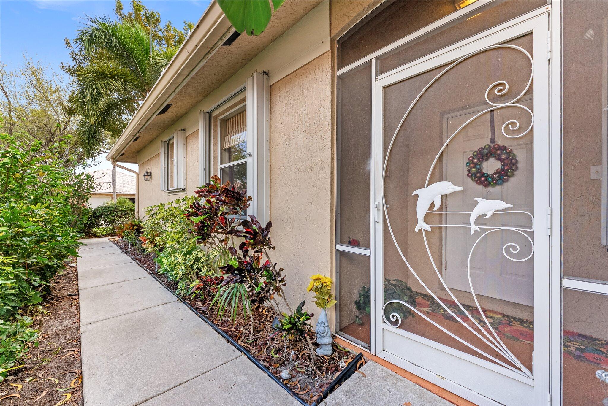 336 W Coral Trace Circle