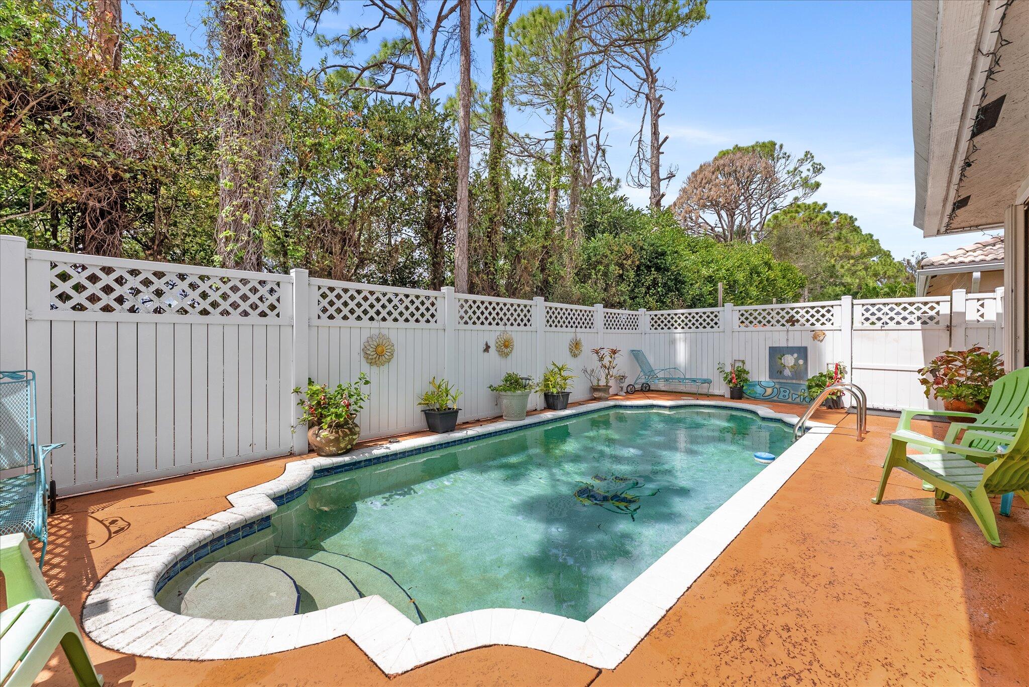 336 W Coral Trace Circle
