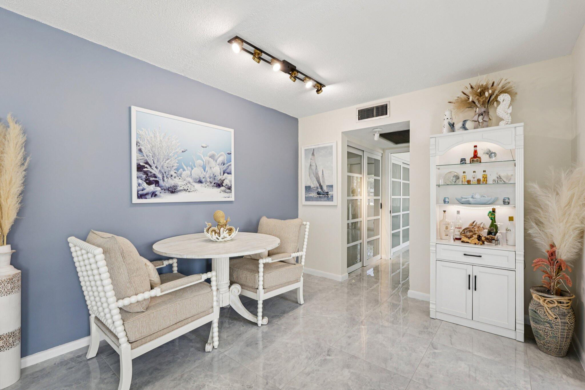 125 Oakridge J 125