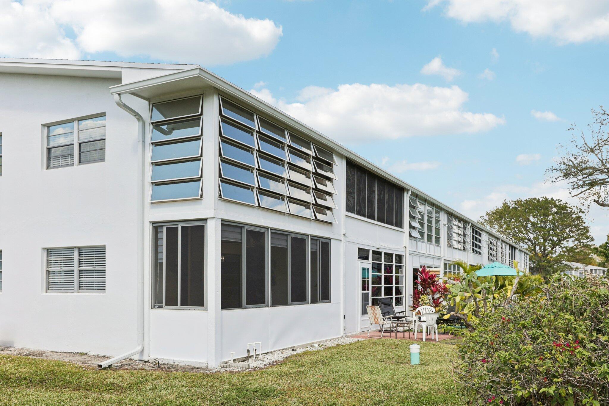 125 Oakridge J 125