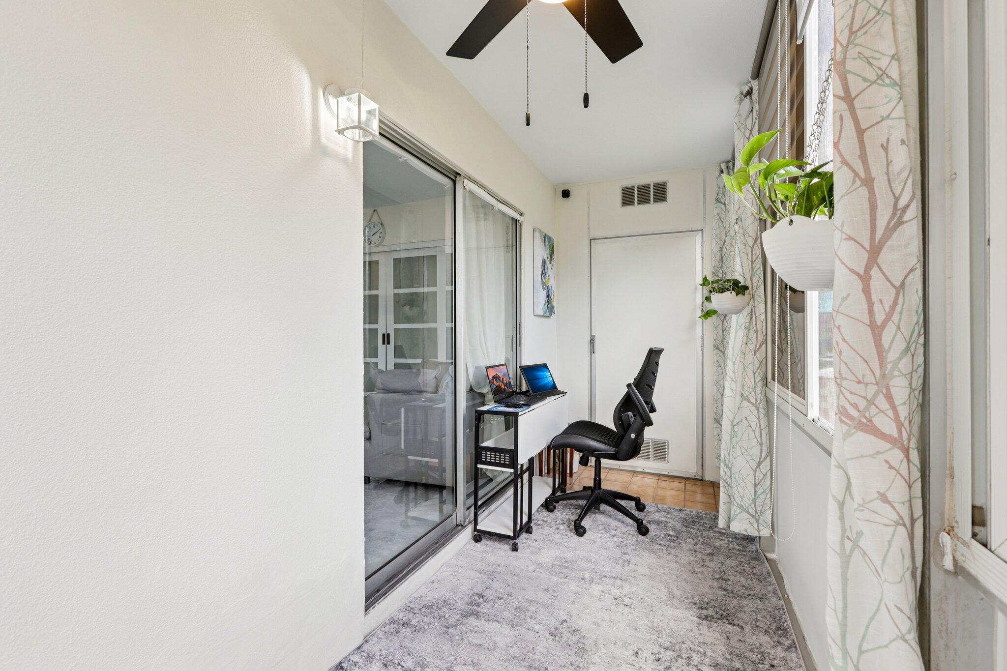 125 Oakridge J 125