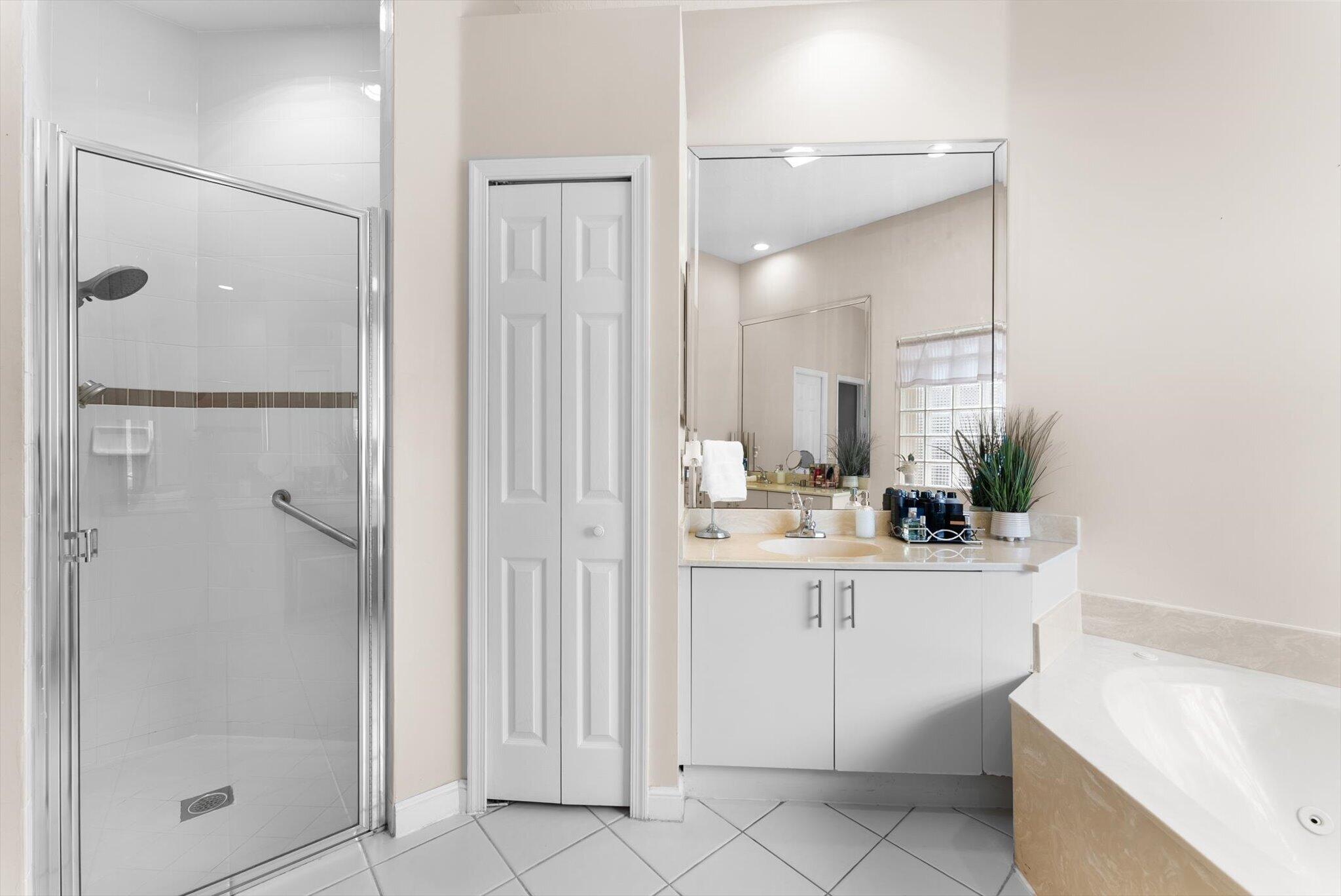 12420 NW 50th Place