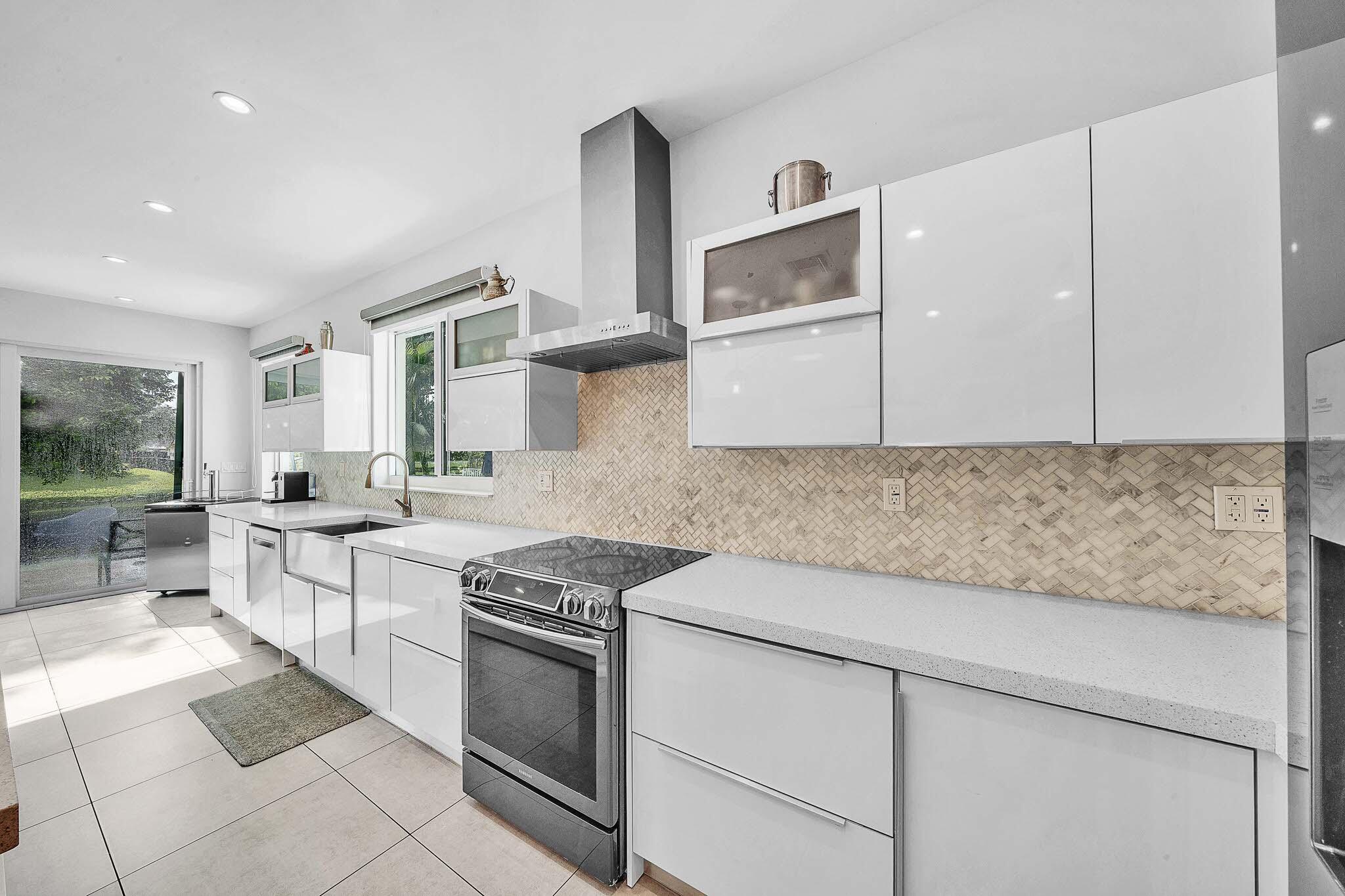 19515 Carolina Circle