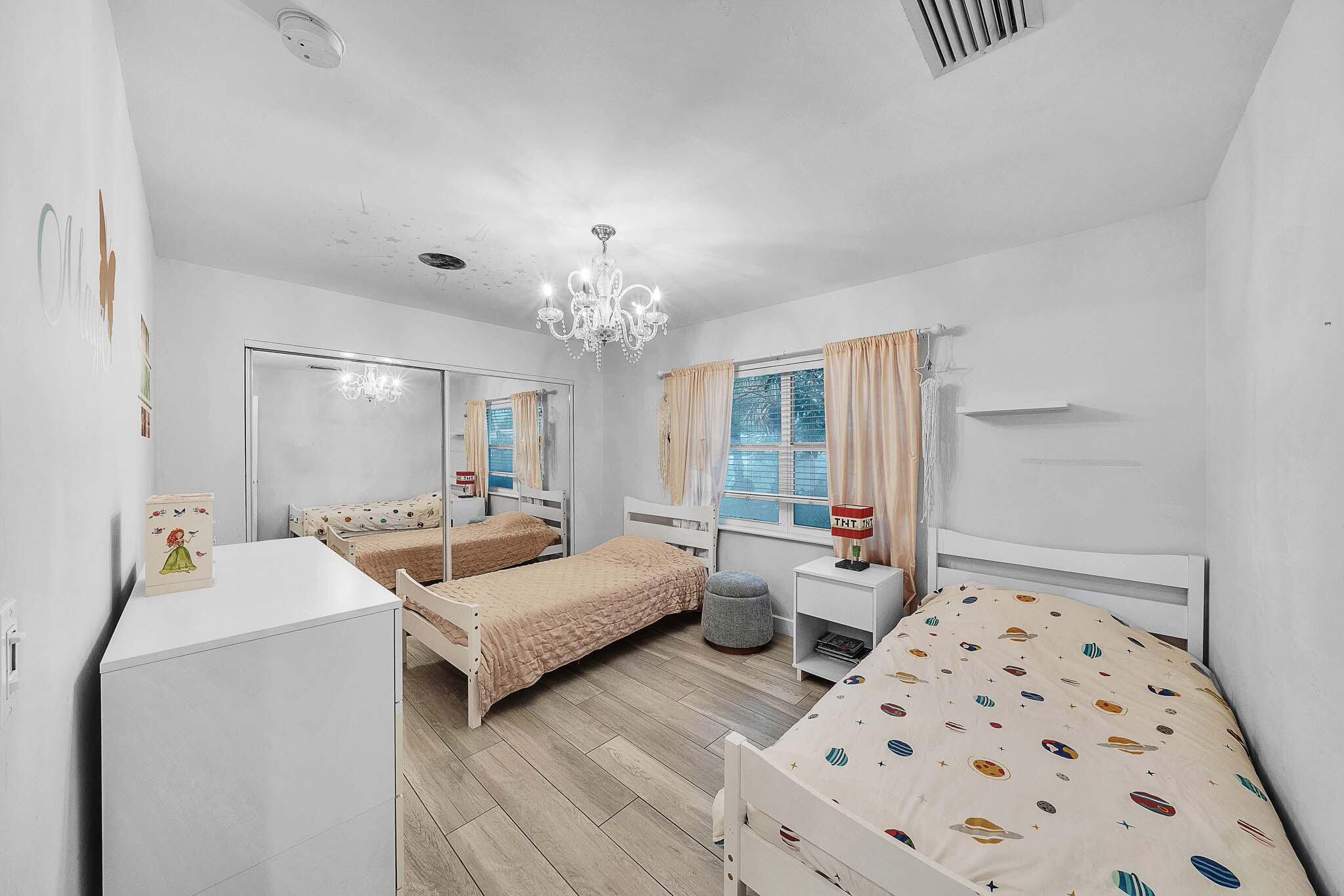 19515 Carolina Circle