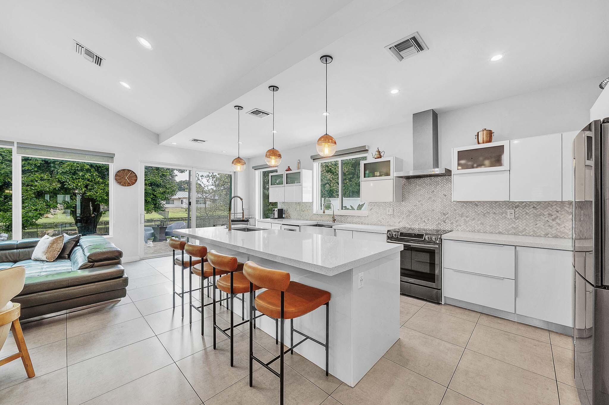 19515 Carolina Circle
