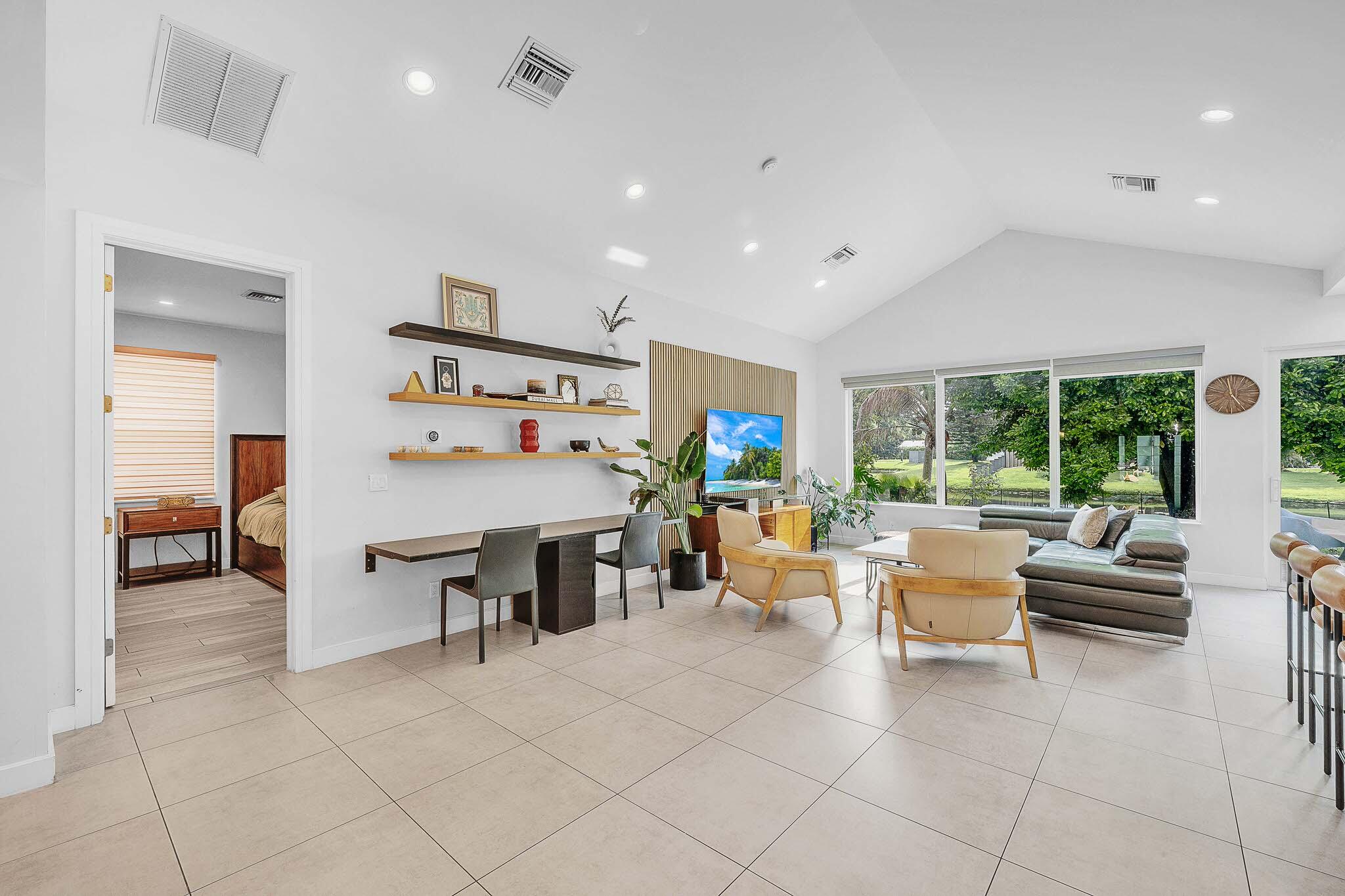 19515 Carolina Circle