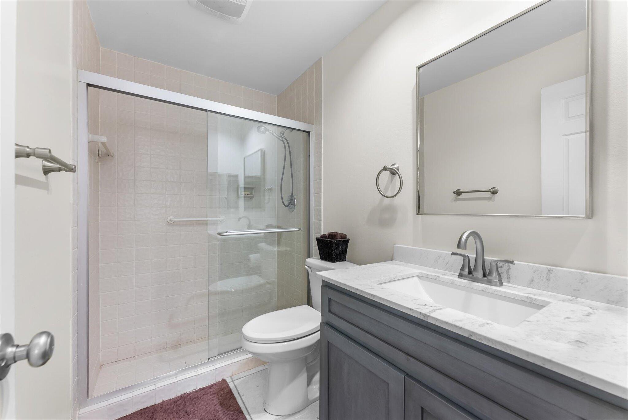 6886 Tiburon Circle