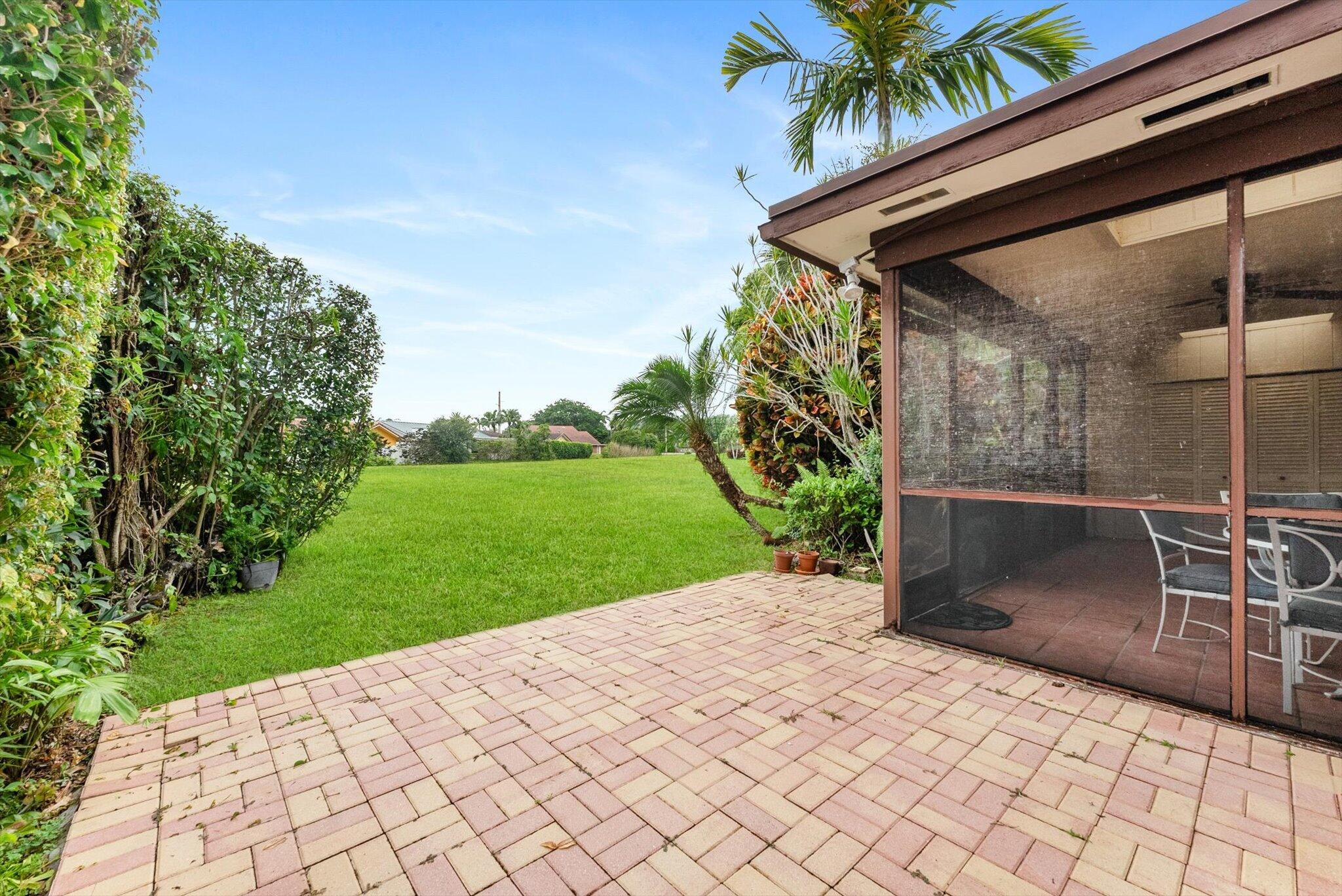 6886 Tiburon Circle