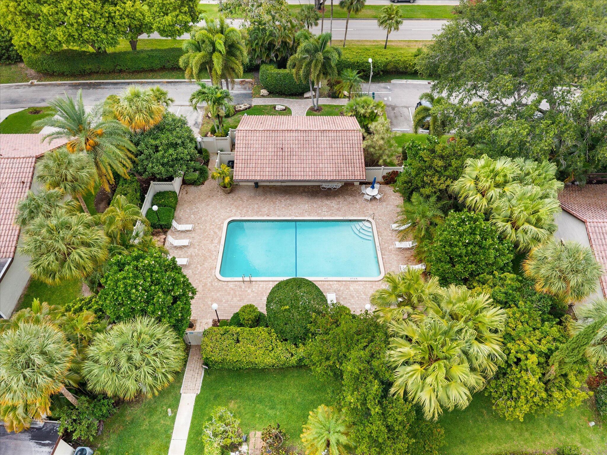 6886 Tiburon Circle