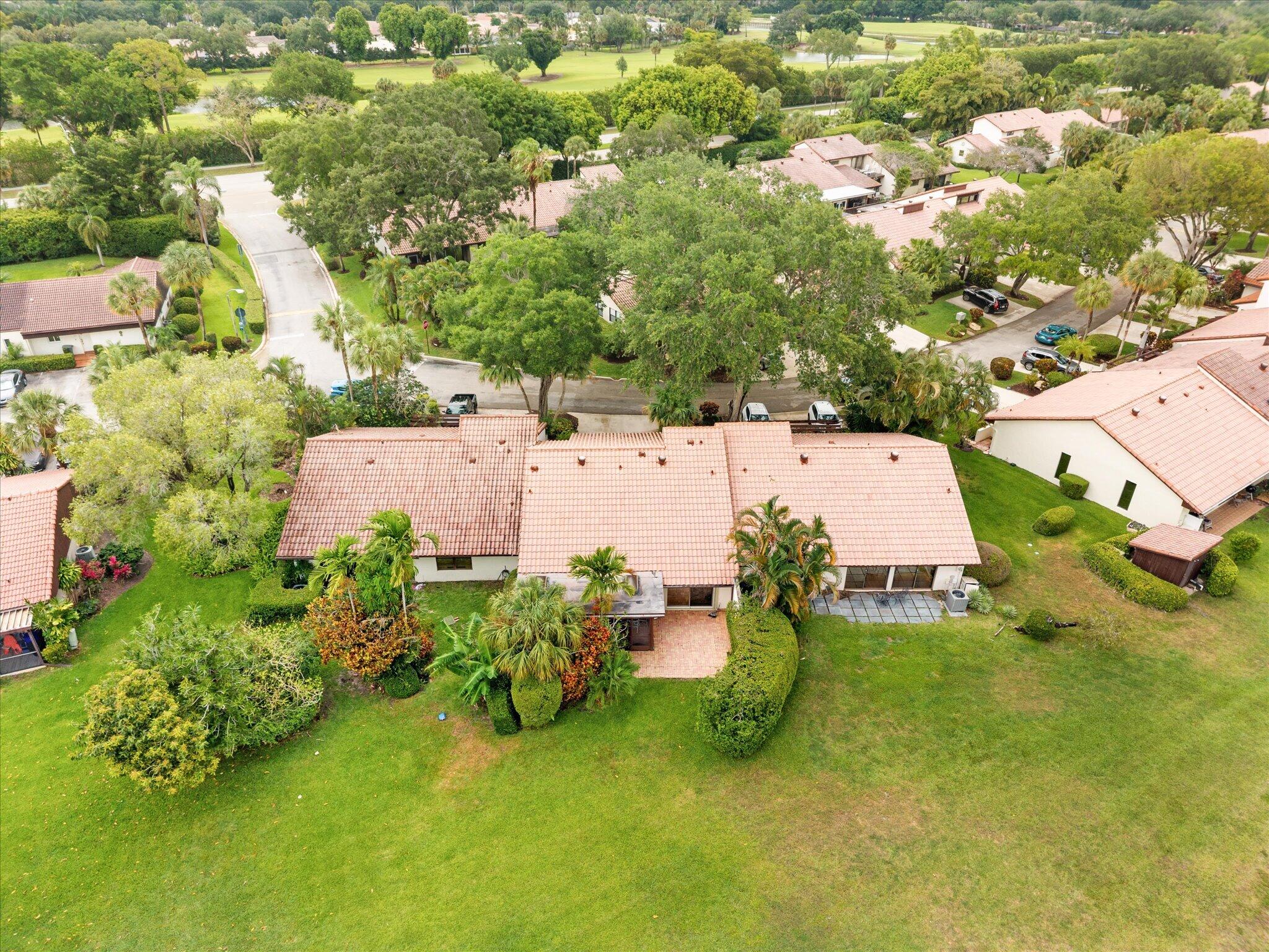 6886 Tiburon Circle