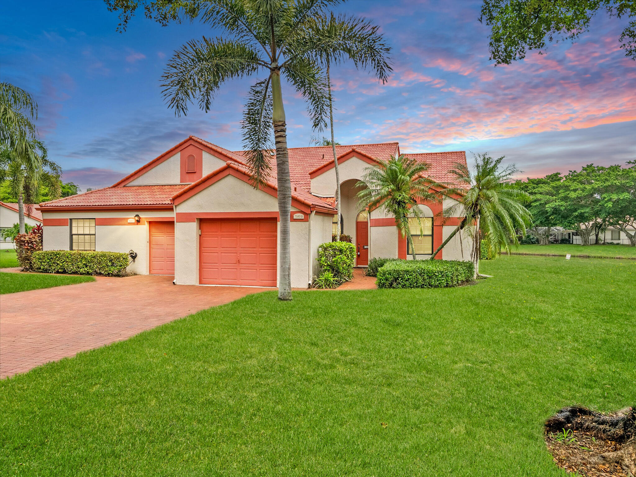 7585 Lexington Club Boulevard B