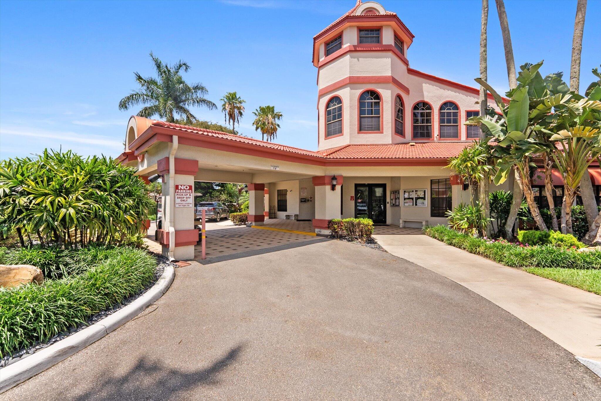 7585 Lexington Club Boulevard B
