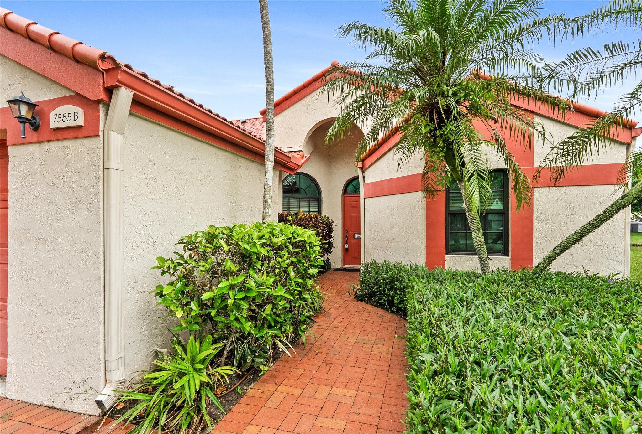 7585 Lexington Club Boulevard B