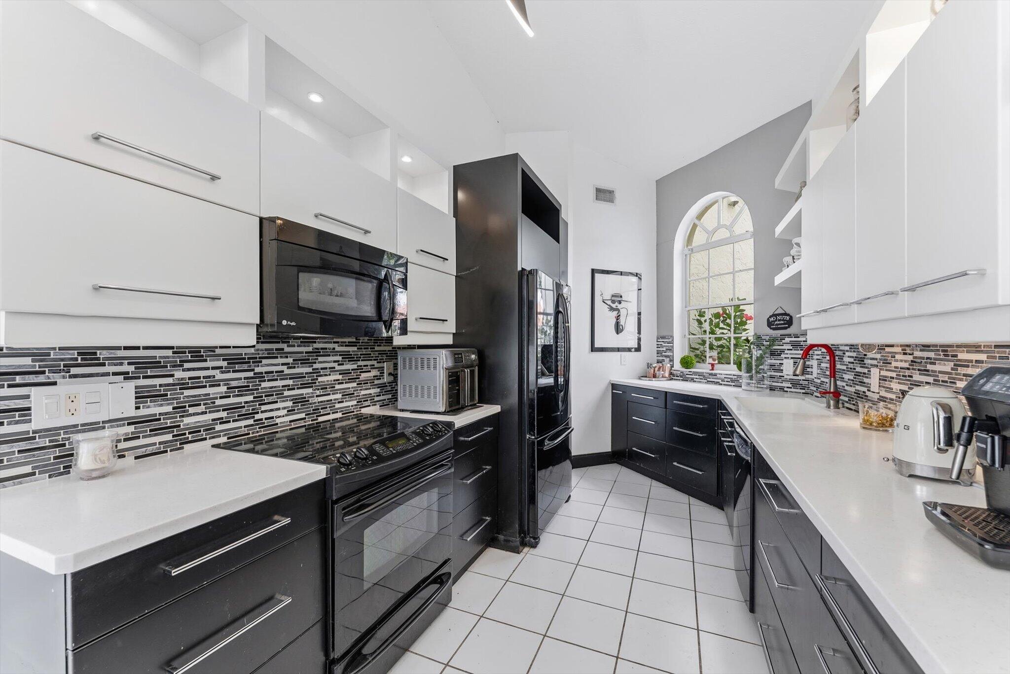 3938 Redondo Court