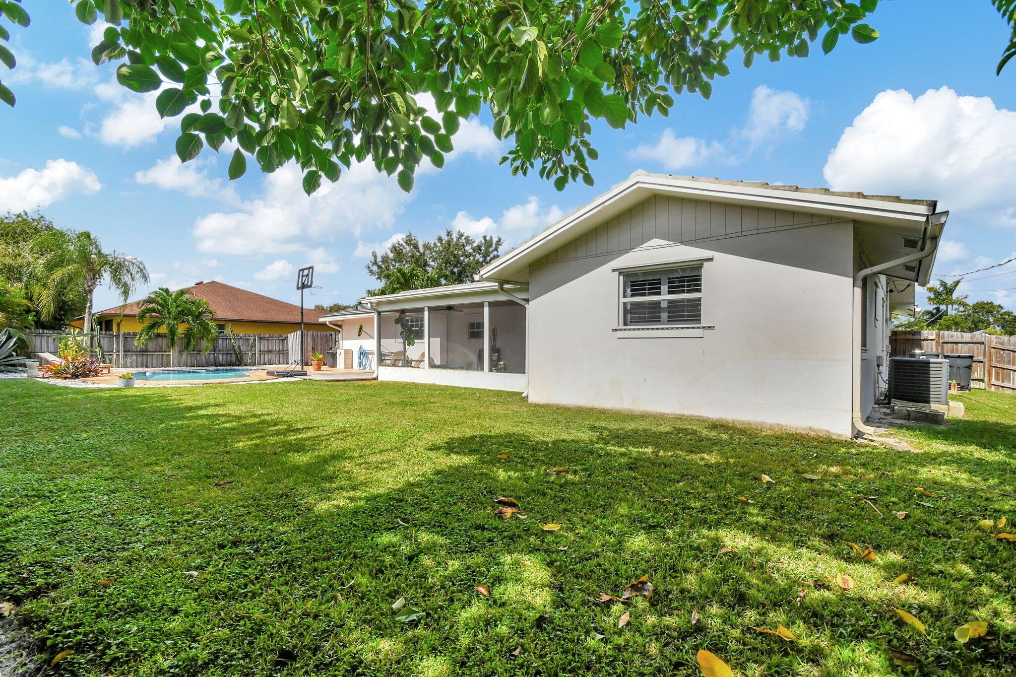 79 W Rubber Tree Drive