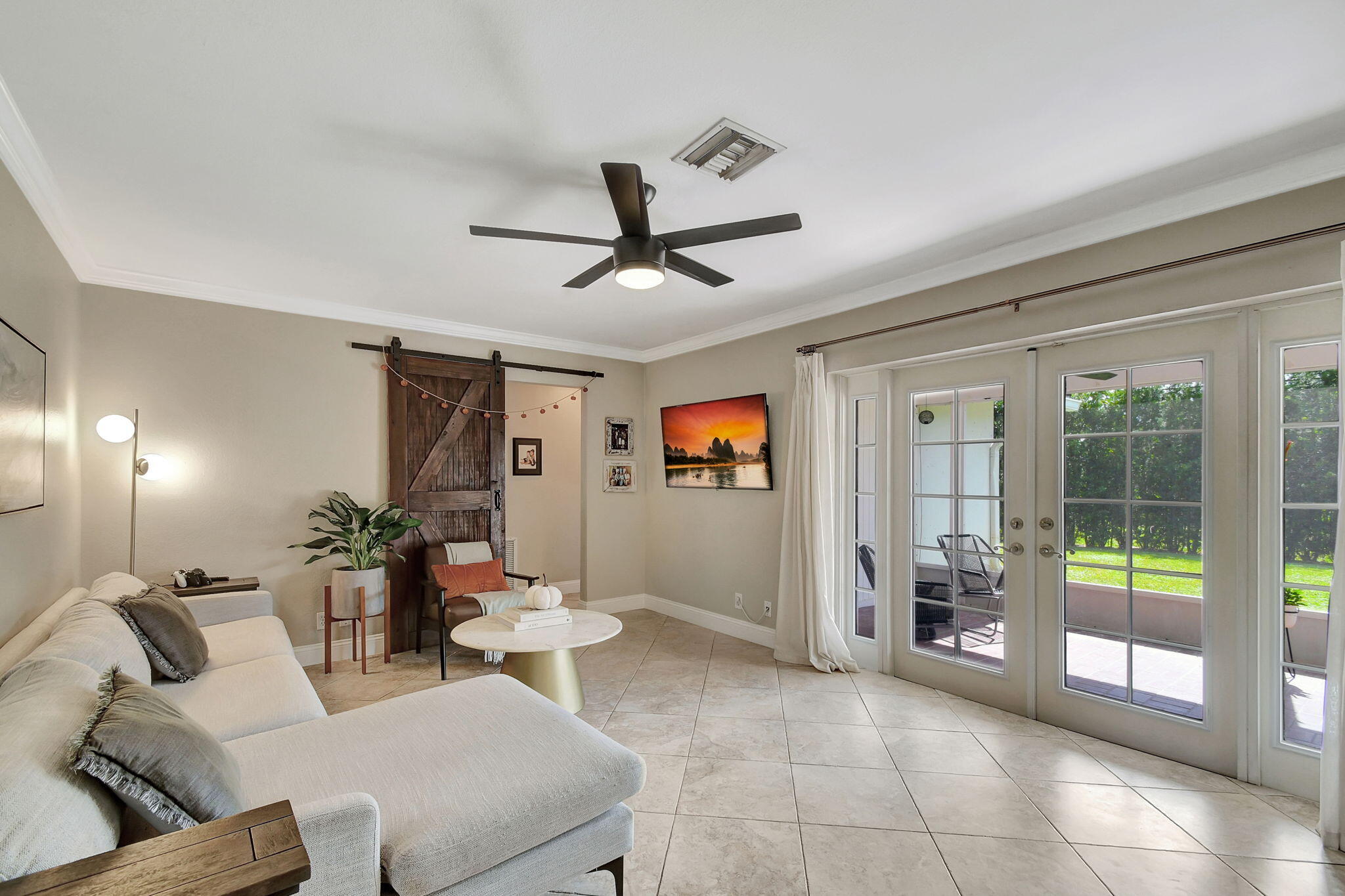 79 W Rubber Tree Drive