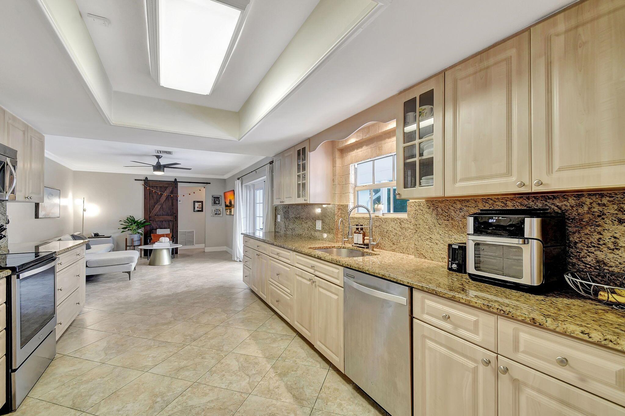 79 W Rubber Tree Drive