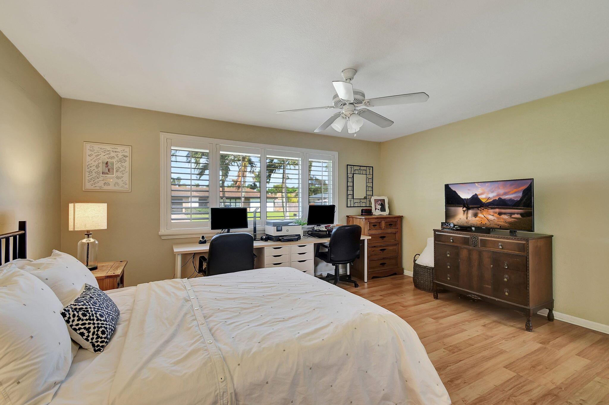 79 W Rubber Tree Drive