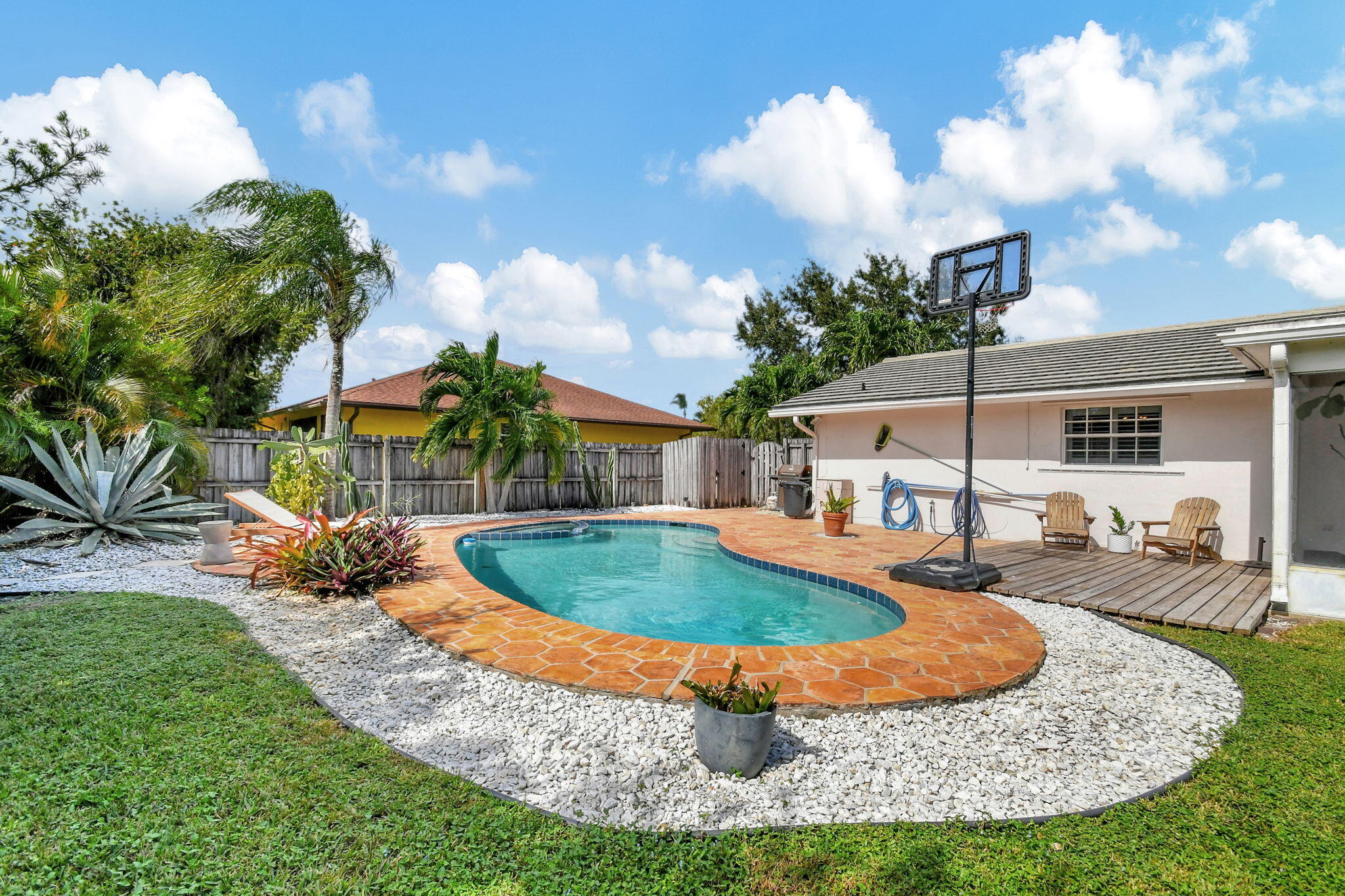 79 W Rubber Tree Drive