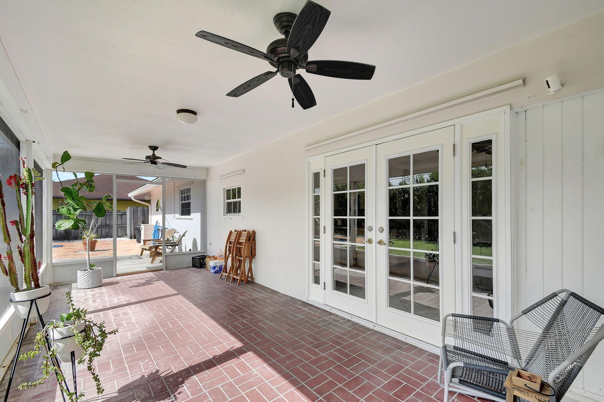 79 W Rubber Tree Drive