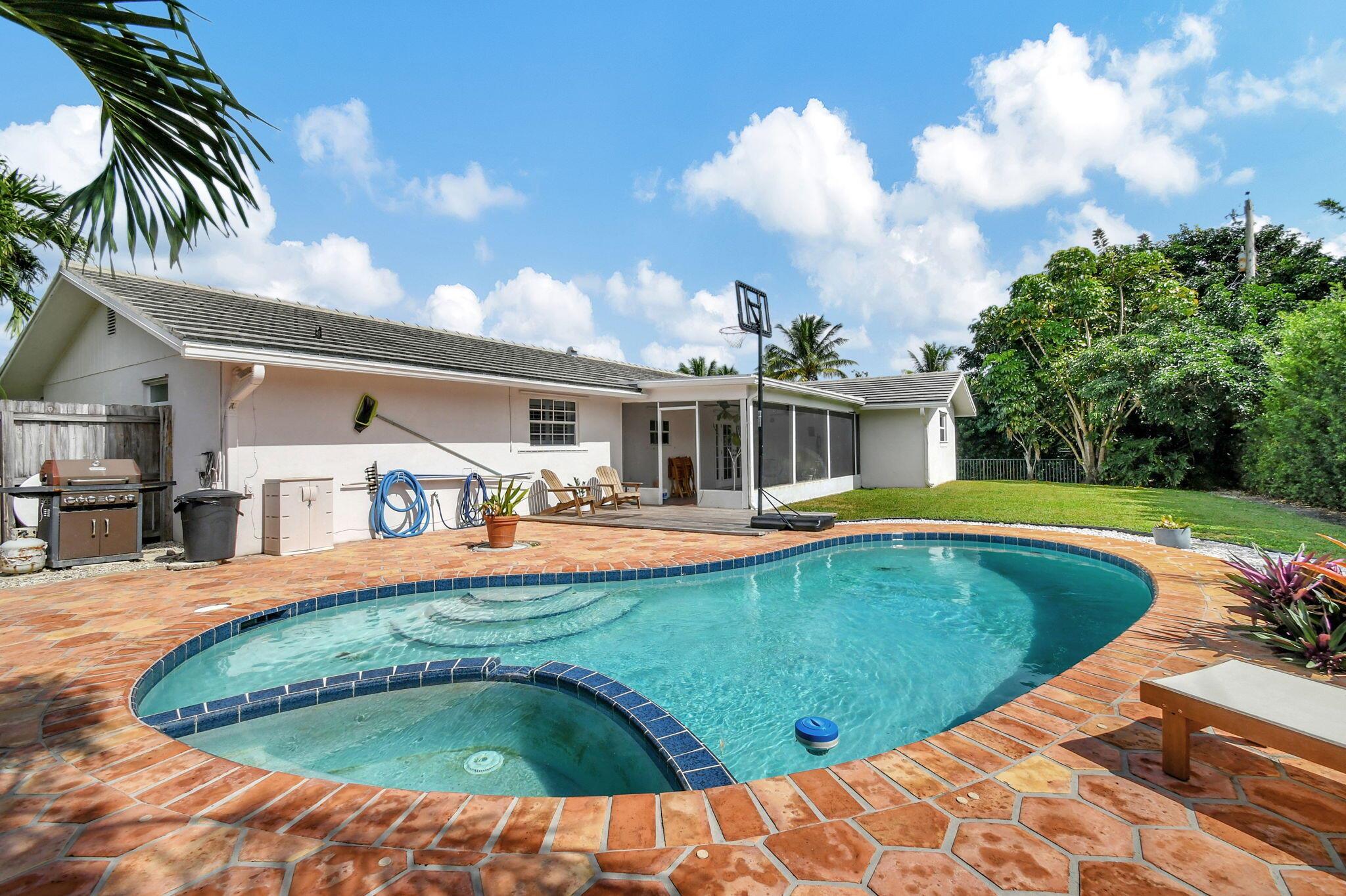 79 W Rubber Tree Drive