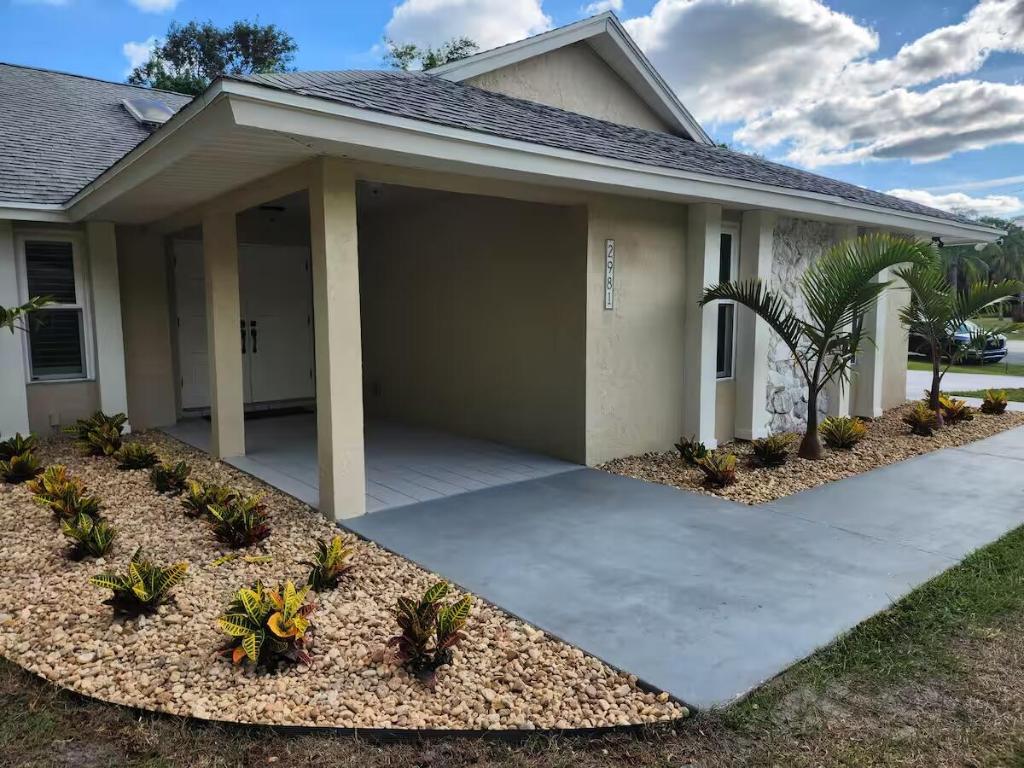 2981 SE Dalhart Road