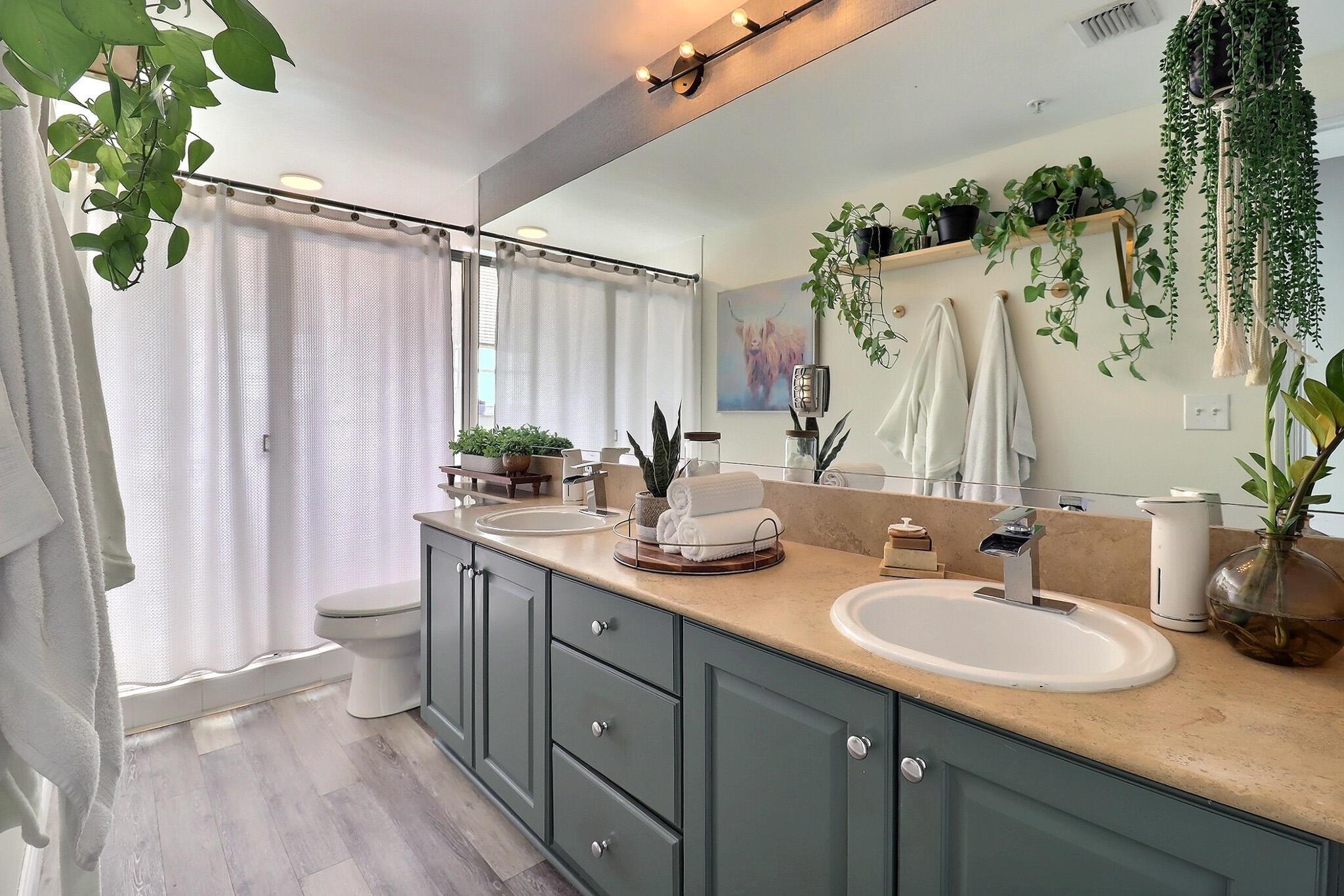 11780 Saint Andrews Place 208