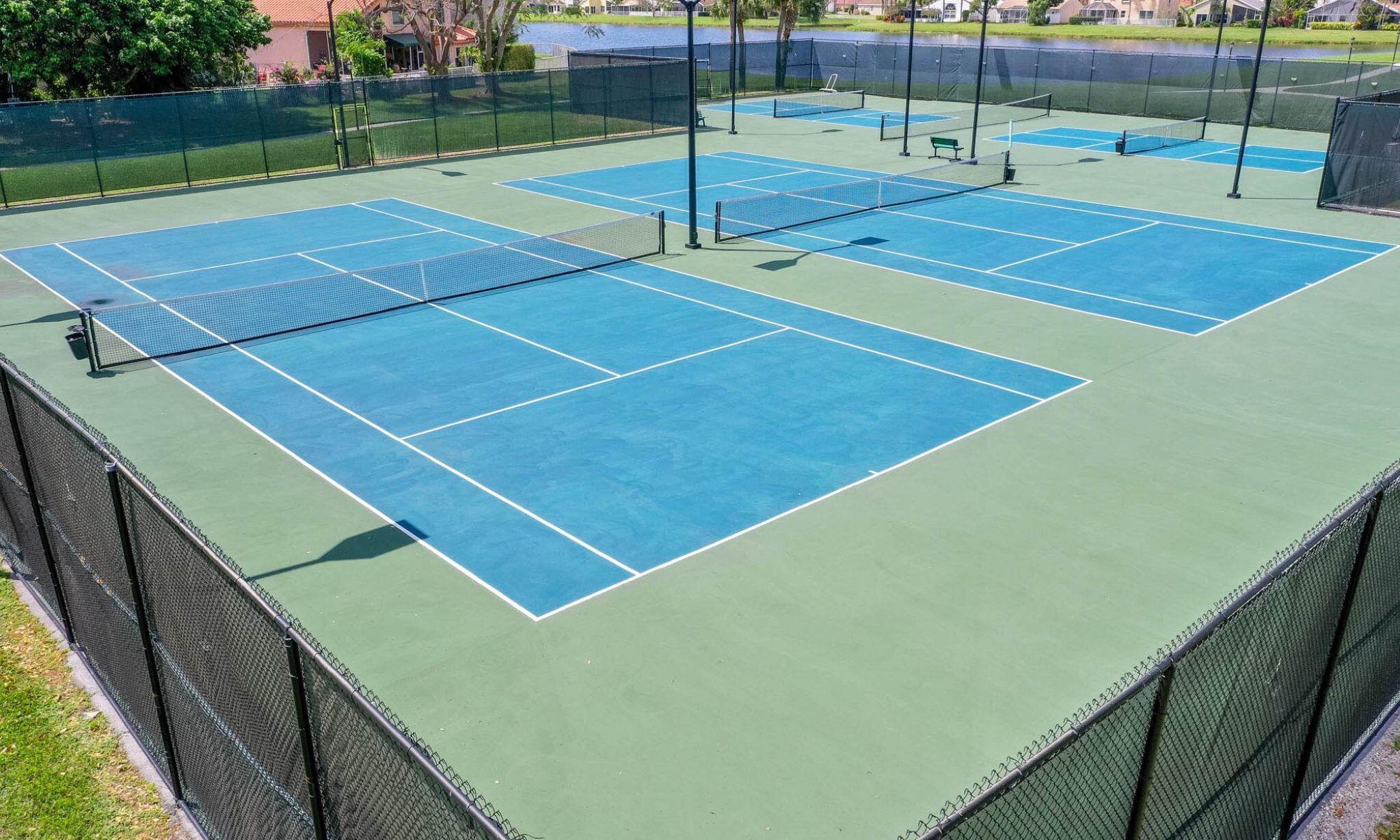 18905 Cloud Lake Circle