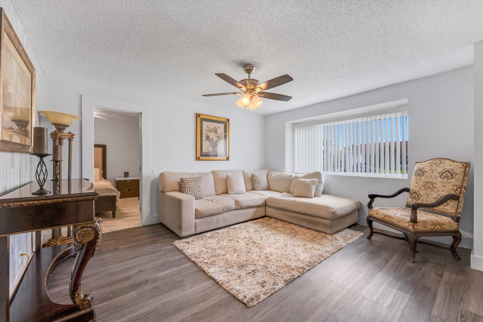 18905 Cloud Lake Circle