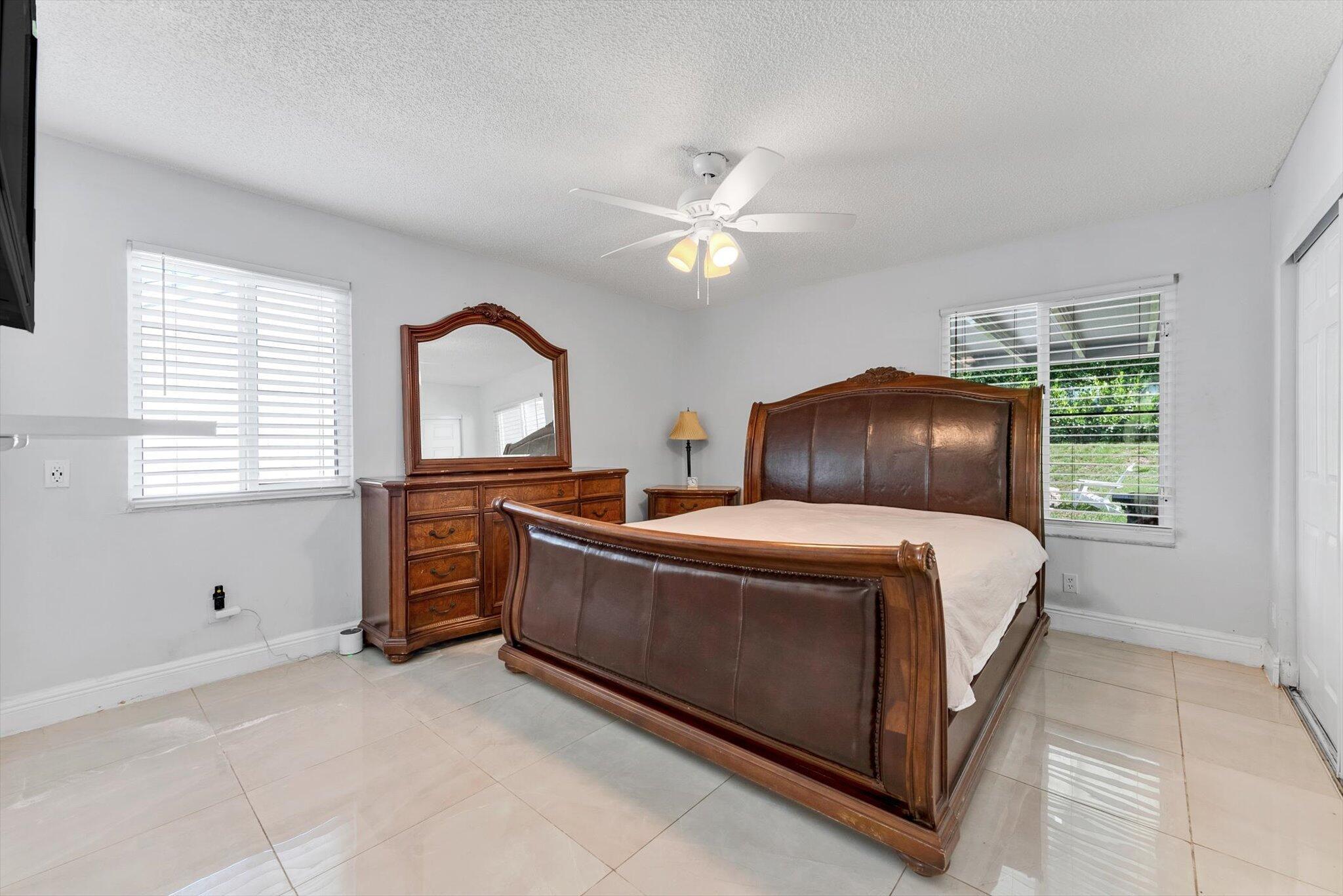 18905 Cloud Lake Circle