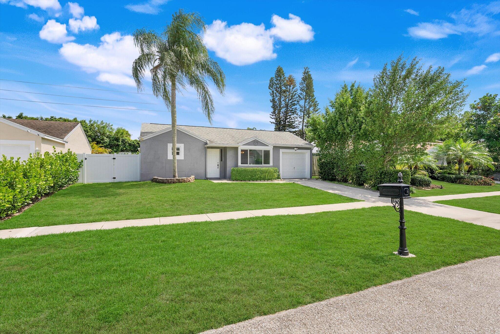 18905 Cloud Lake Circle