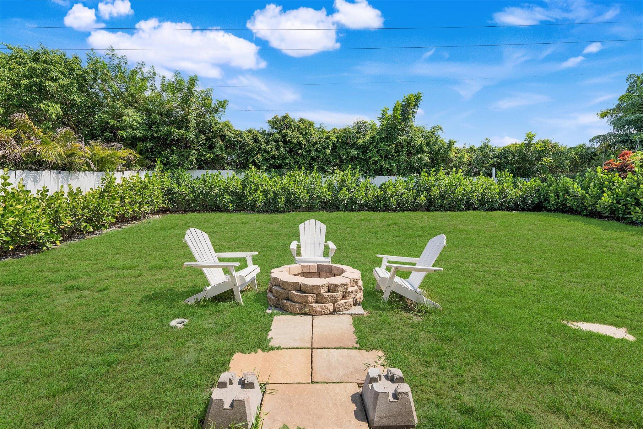 18905 Cloud Lake Circle