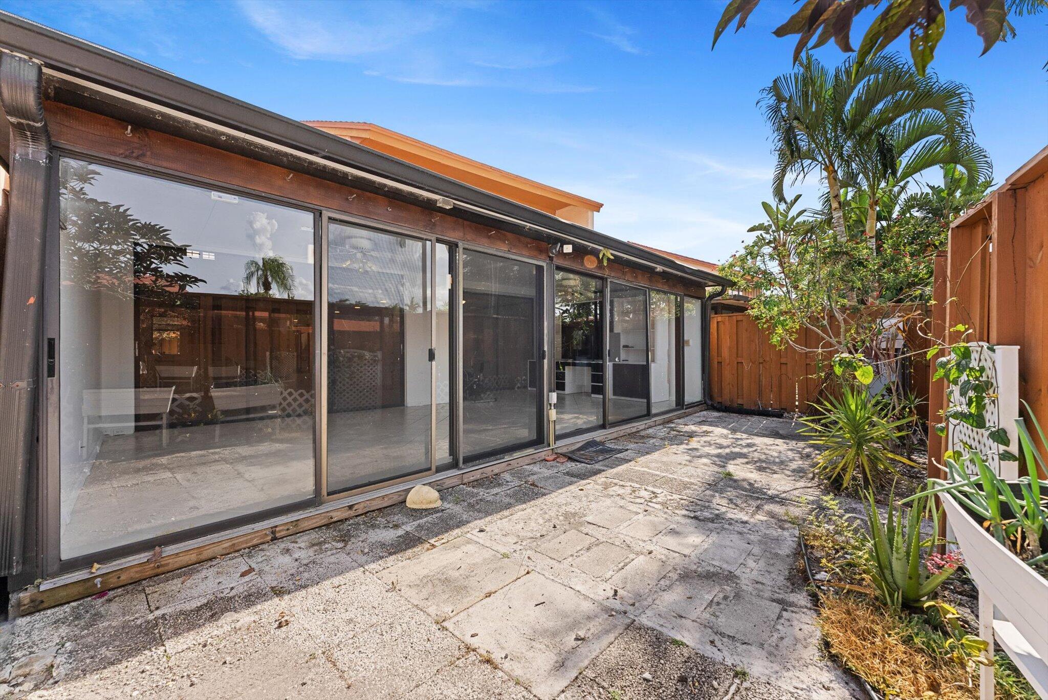 5371 Stonybrook Drive