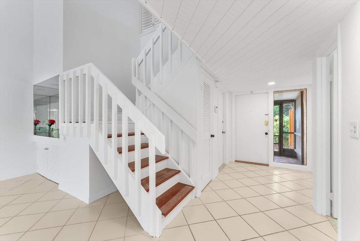 5371 Stonybrook Drive