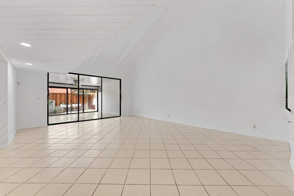 5371 Stonybrook Drive