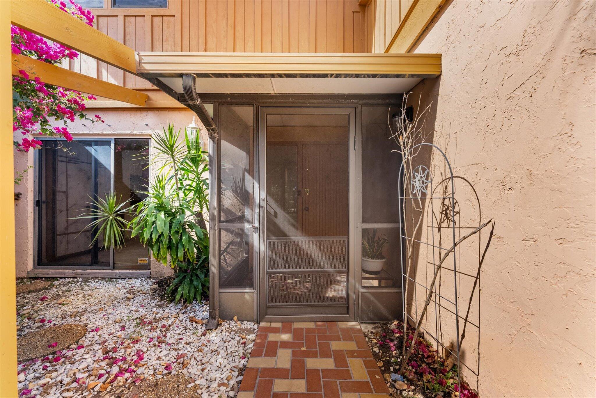 5371 Stonybrook Drive