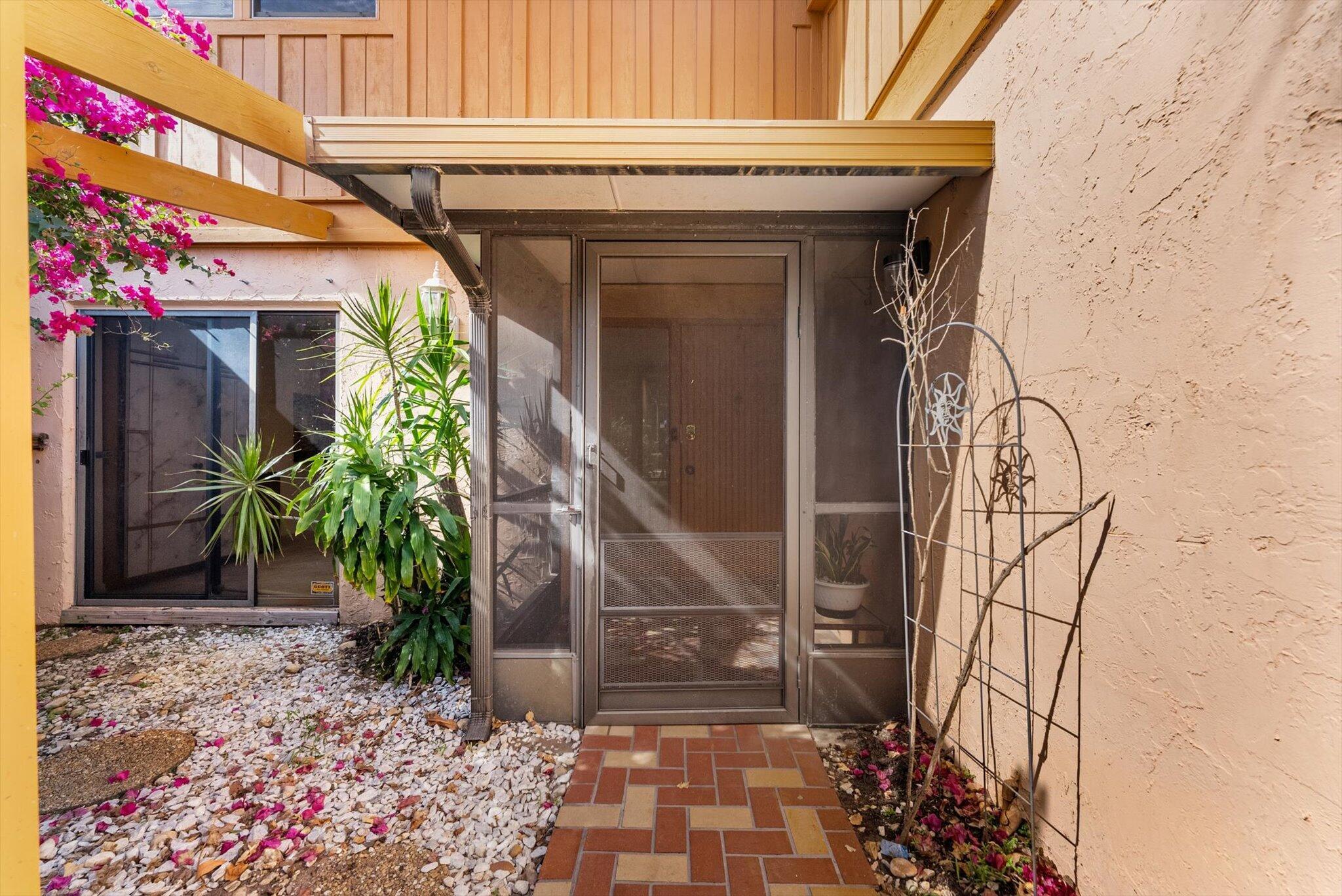 5371 Stonybrook Drive