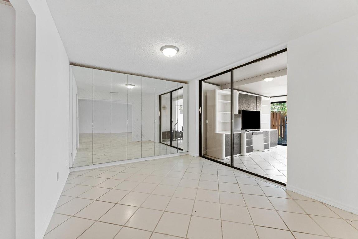 5371 Stonybrook Drive