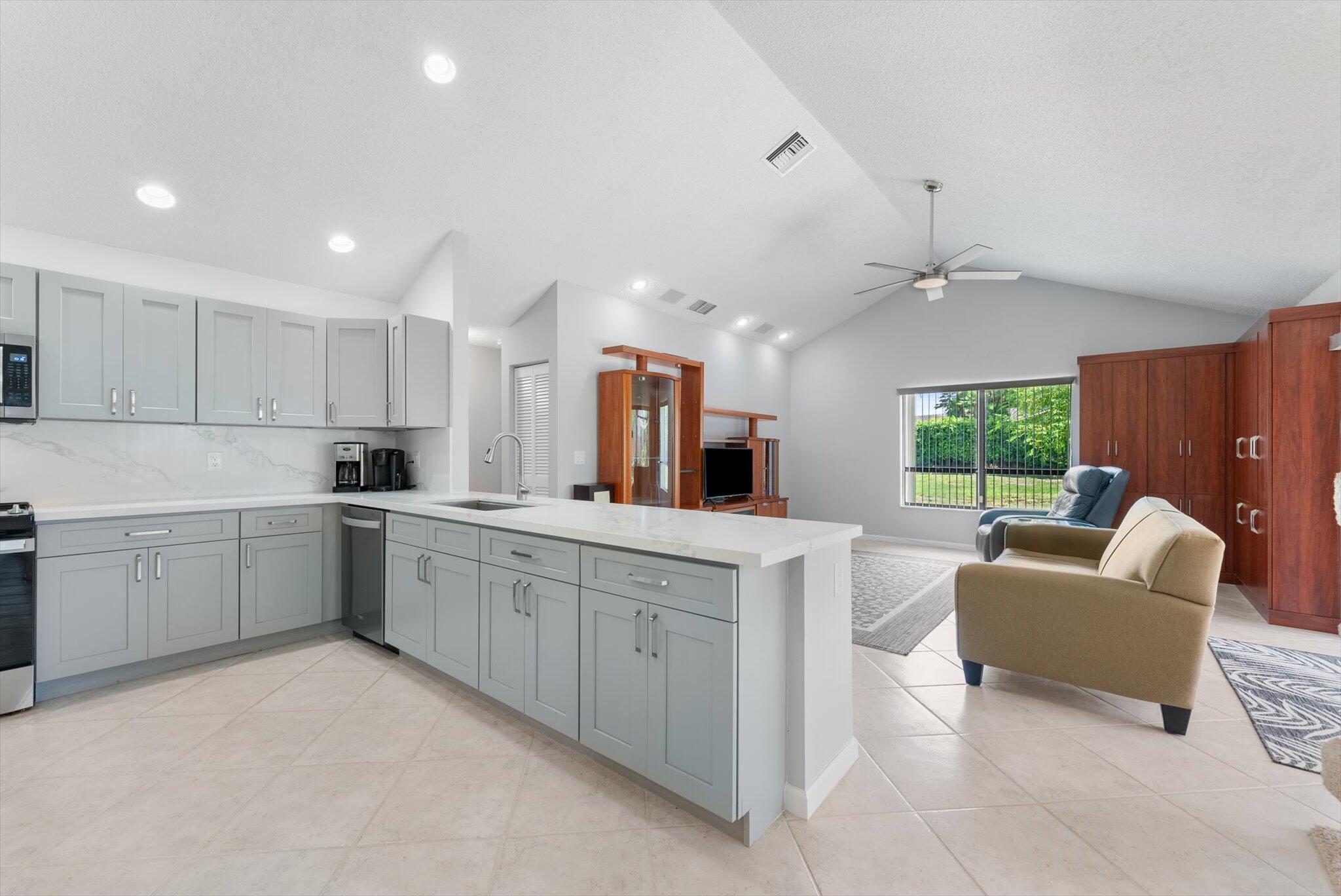 3099 NW 28th Terrace