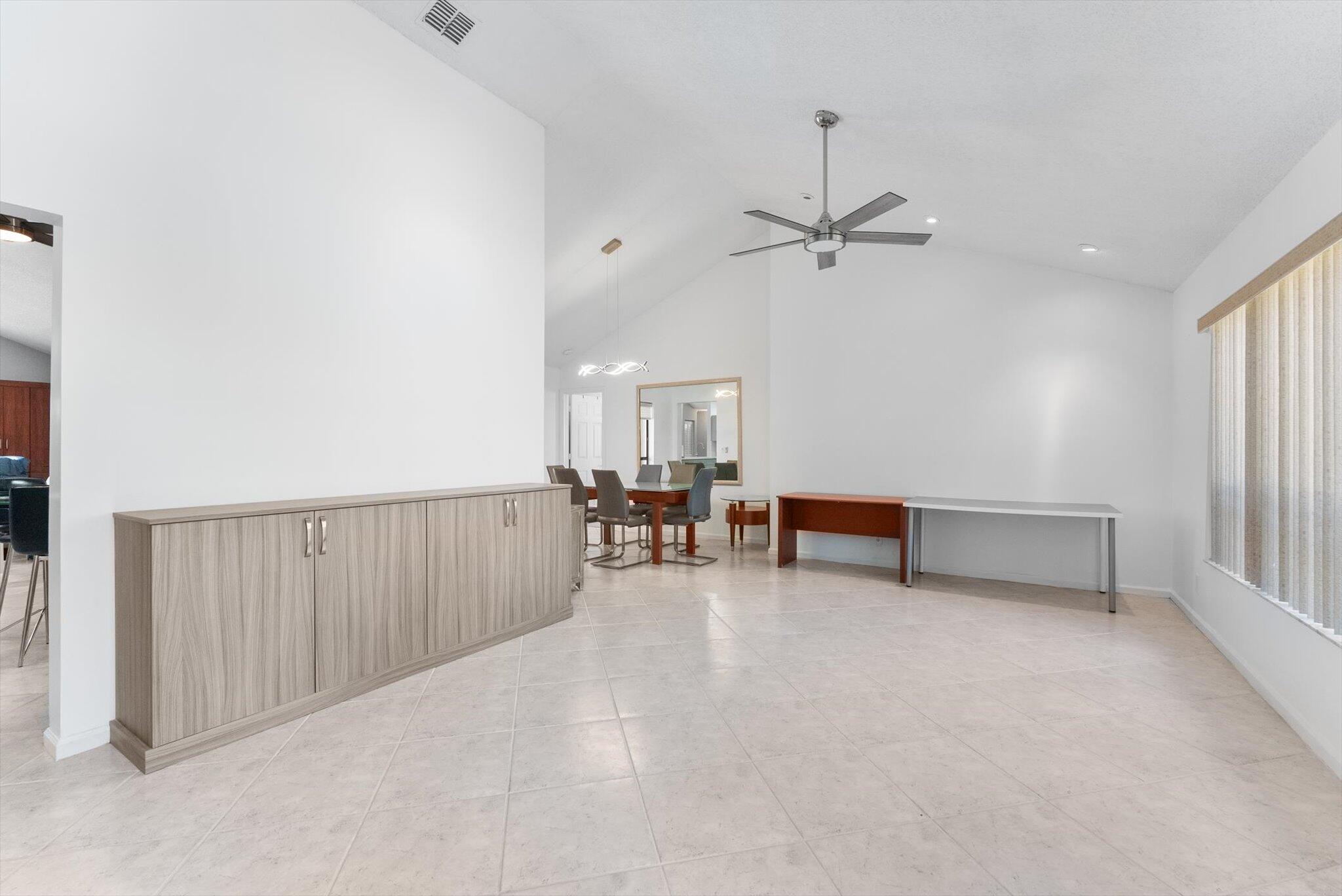 3099 NW 28th Terrace