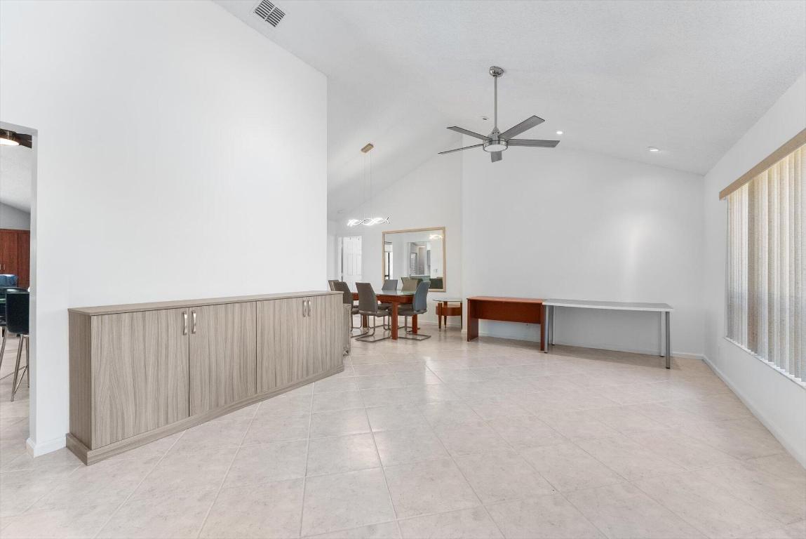 3099 NW 28th Terrace