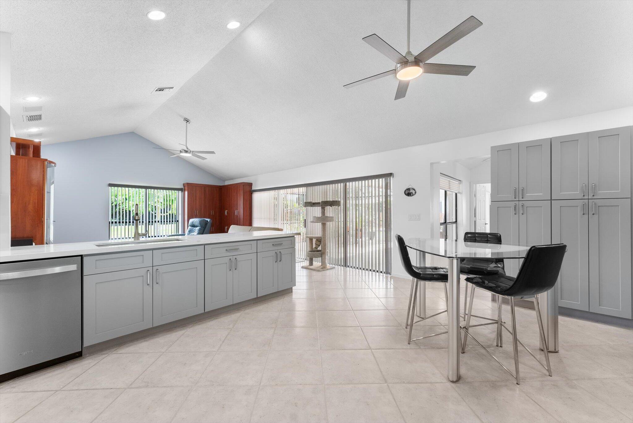 3099 NW 28th Terrace