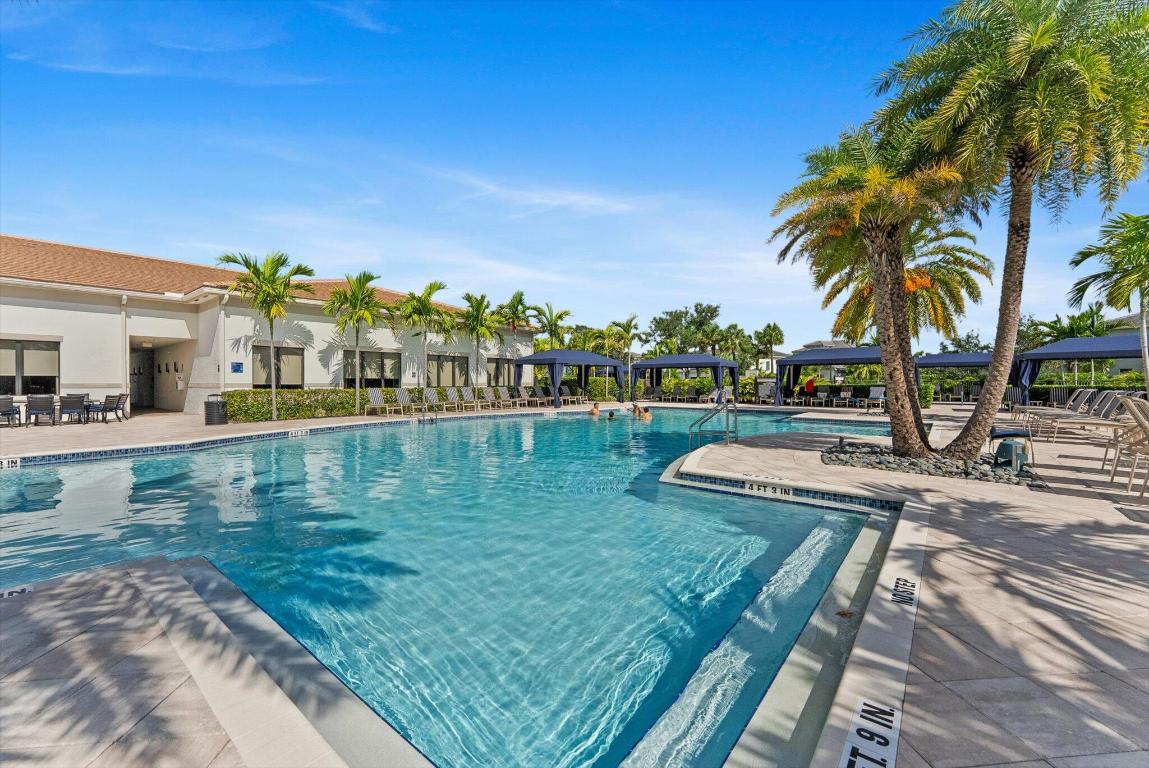 13506 Carrick Green Court