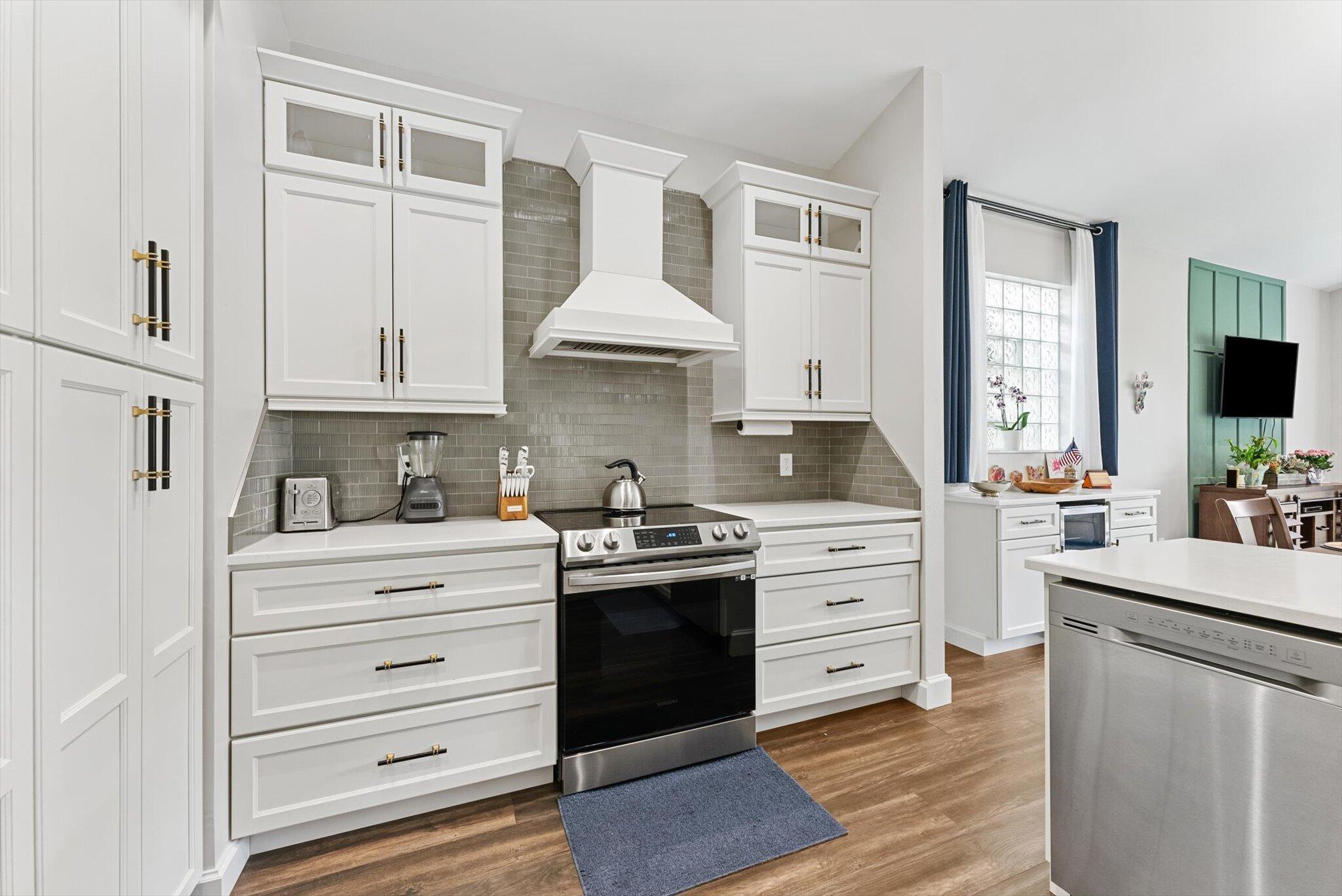 13506 Carrick Green Court