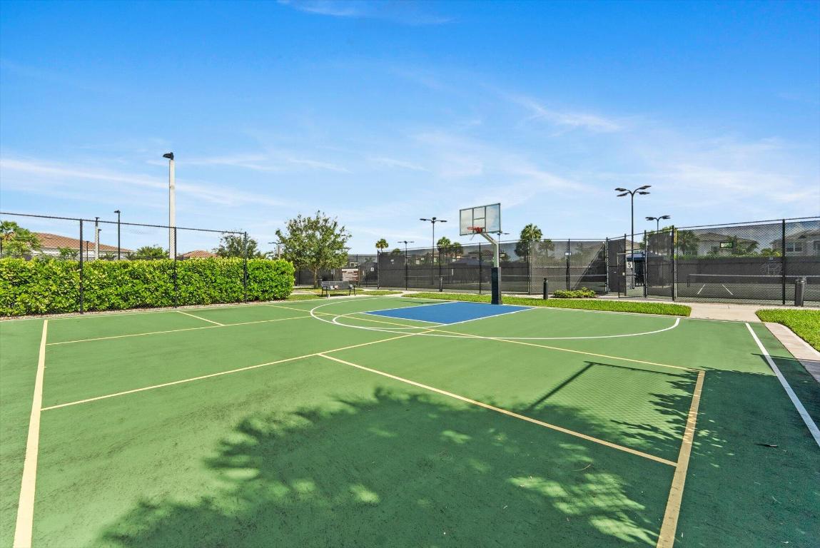 13506 Carrick Green Court