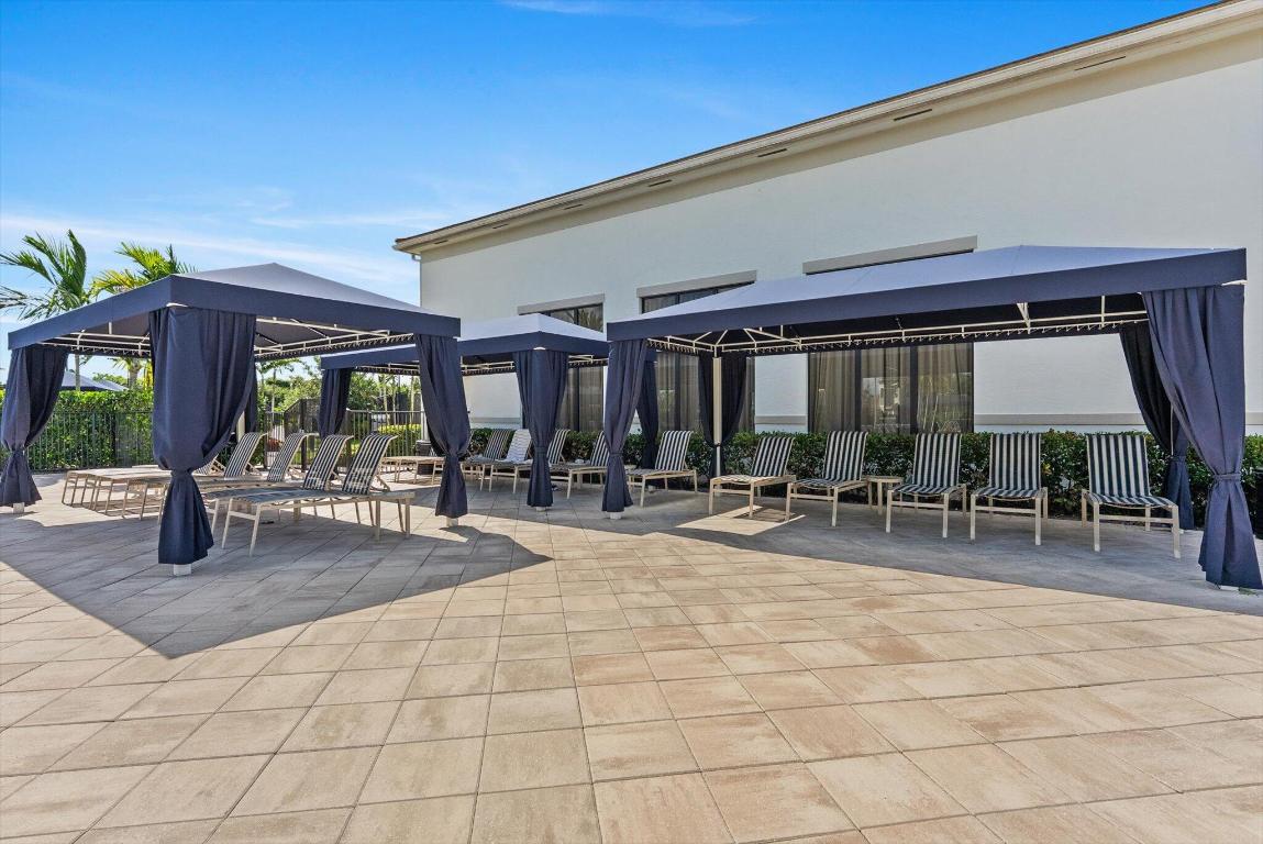 13506 Carrick Green Court