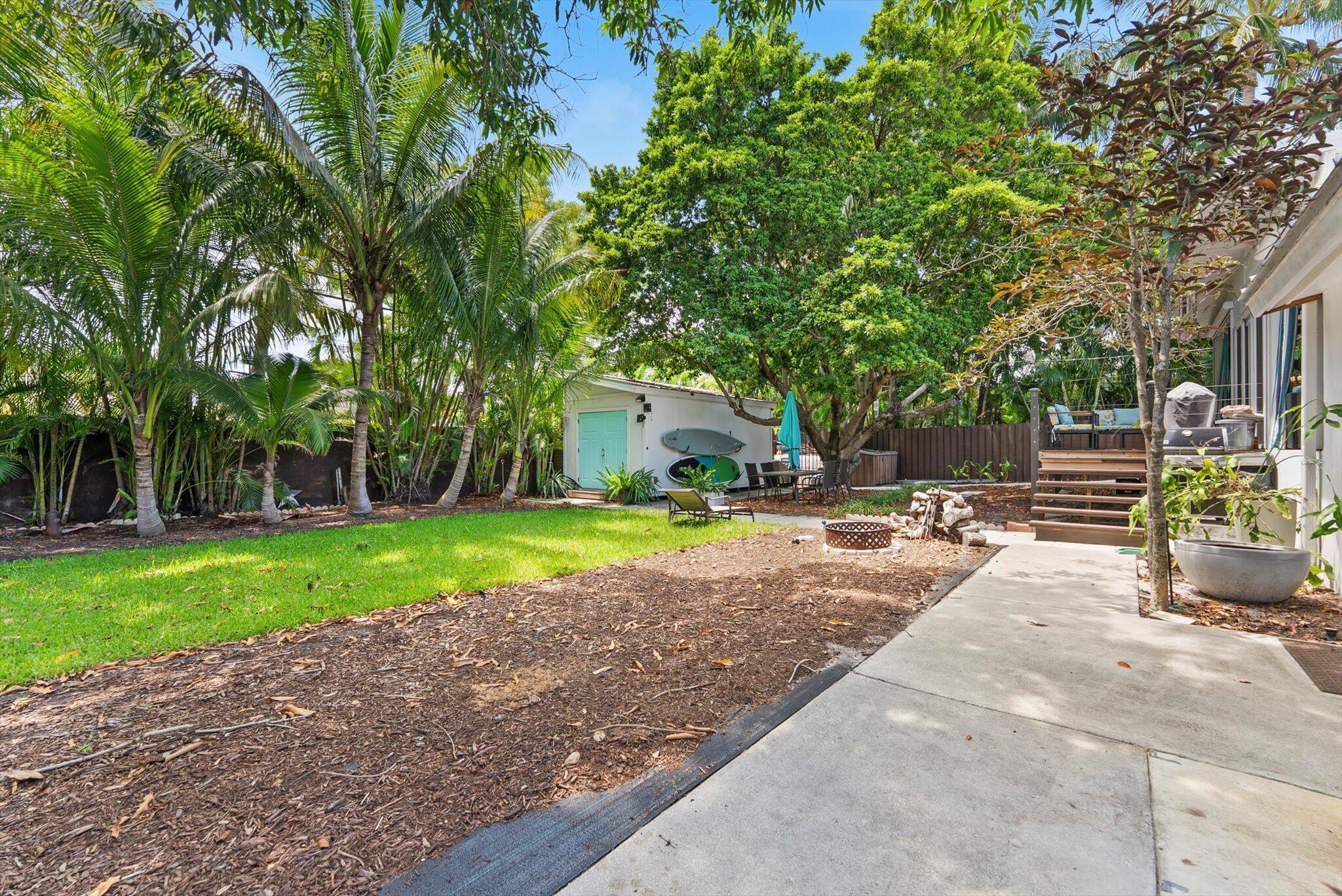 1455 NE 4th Avenue