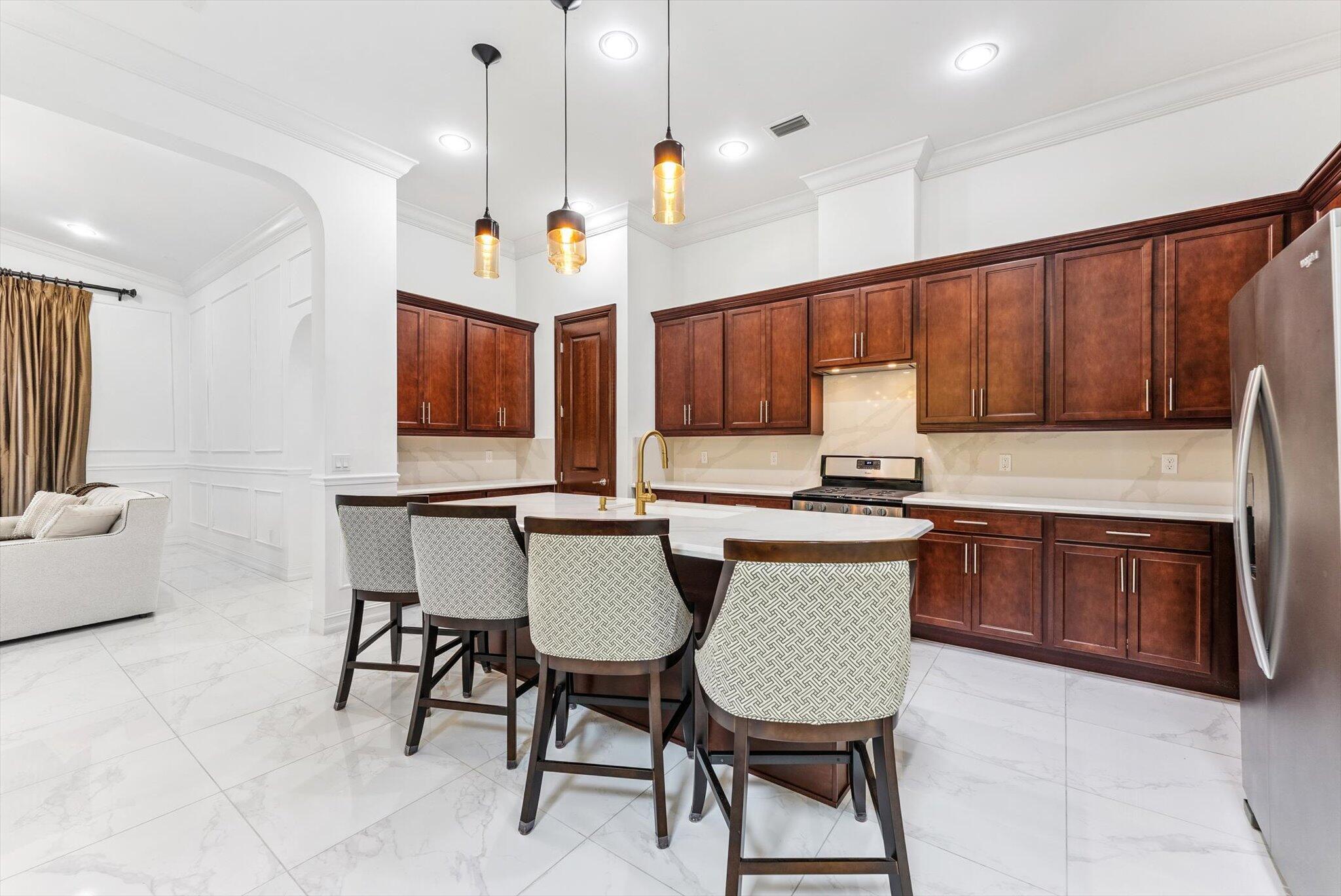 8628 Grand Prix Lane